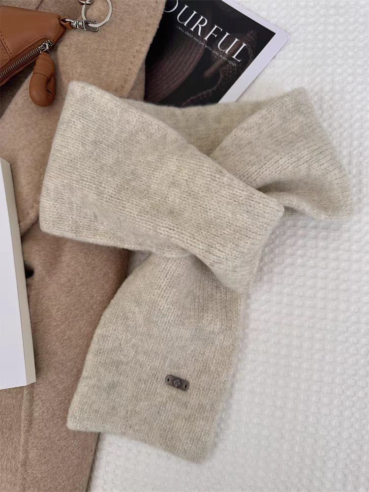 T142 Wool-containing simple knitted small scarf for women in autumn and winter, Korean version for age reduction, versatile solid color warm cross woo