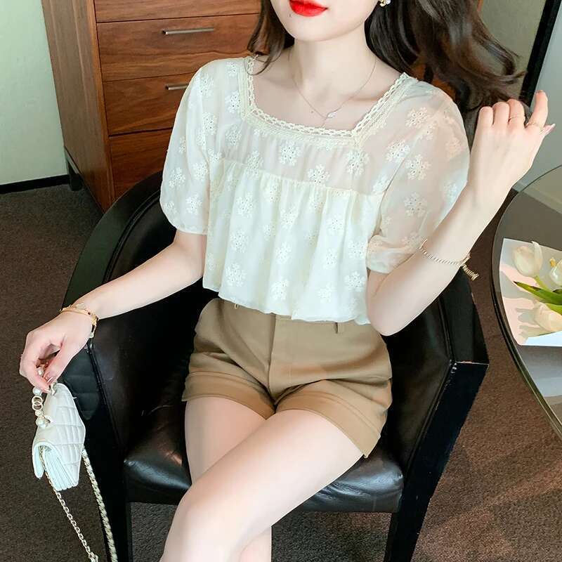 Summer Solid Color Chiffon Blouse Women Sweet Loose Square Neck Puff Short Sleeve Tops Casual Hooked Wer Hollow Apricot Shirt