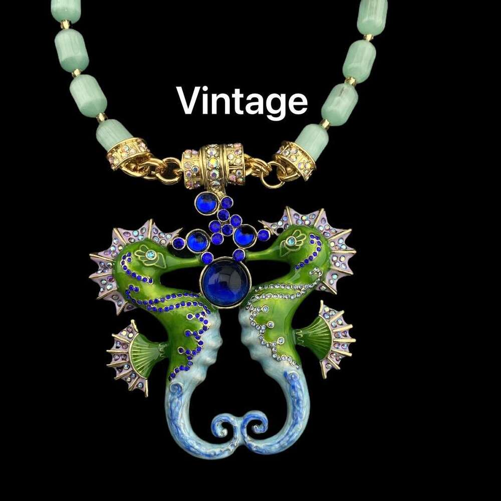 Minan Vintage Enamel Craftsmanship with Czech Dia Glass Beads and Double Sea Horse Bubble Magnetic Pendant