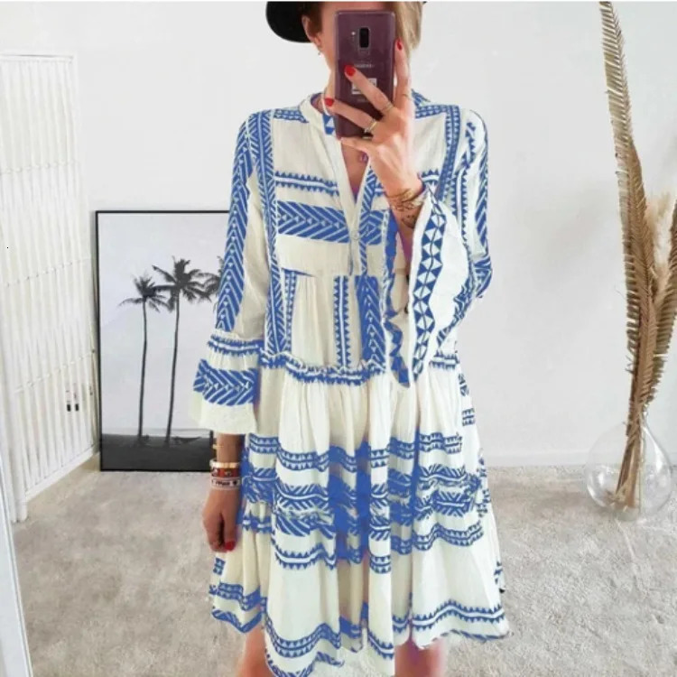 Short Dress Summer Geometric Print V-neck Bell Sleeve Short Dress Beach Party Nine-quarter Sleeves Big Swing Dress 250213