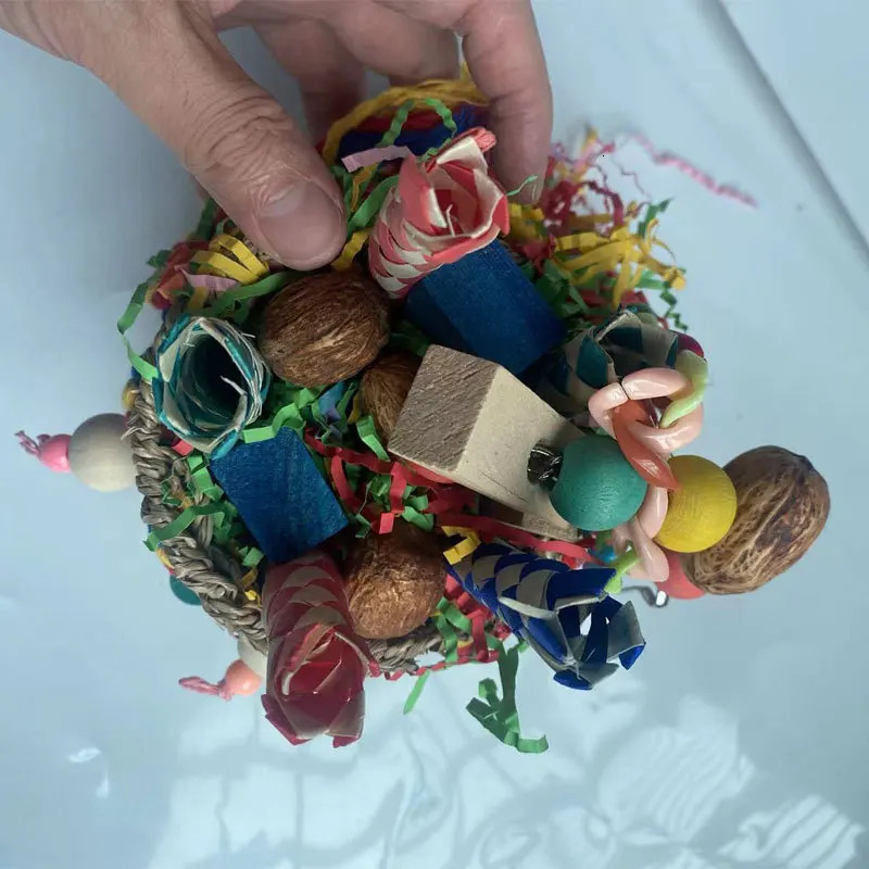 Large parrot toy Halloween shaped gnawing nut colored paper grass woven puzzle bird toy 250206