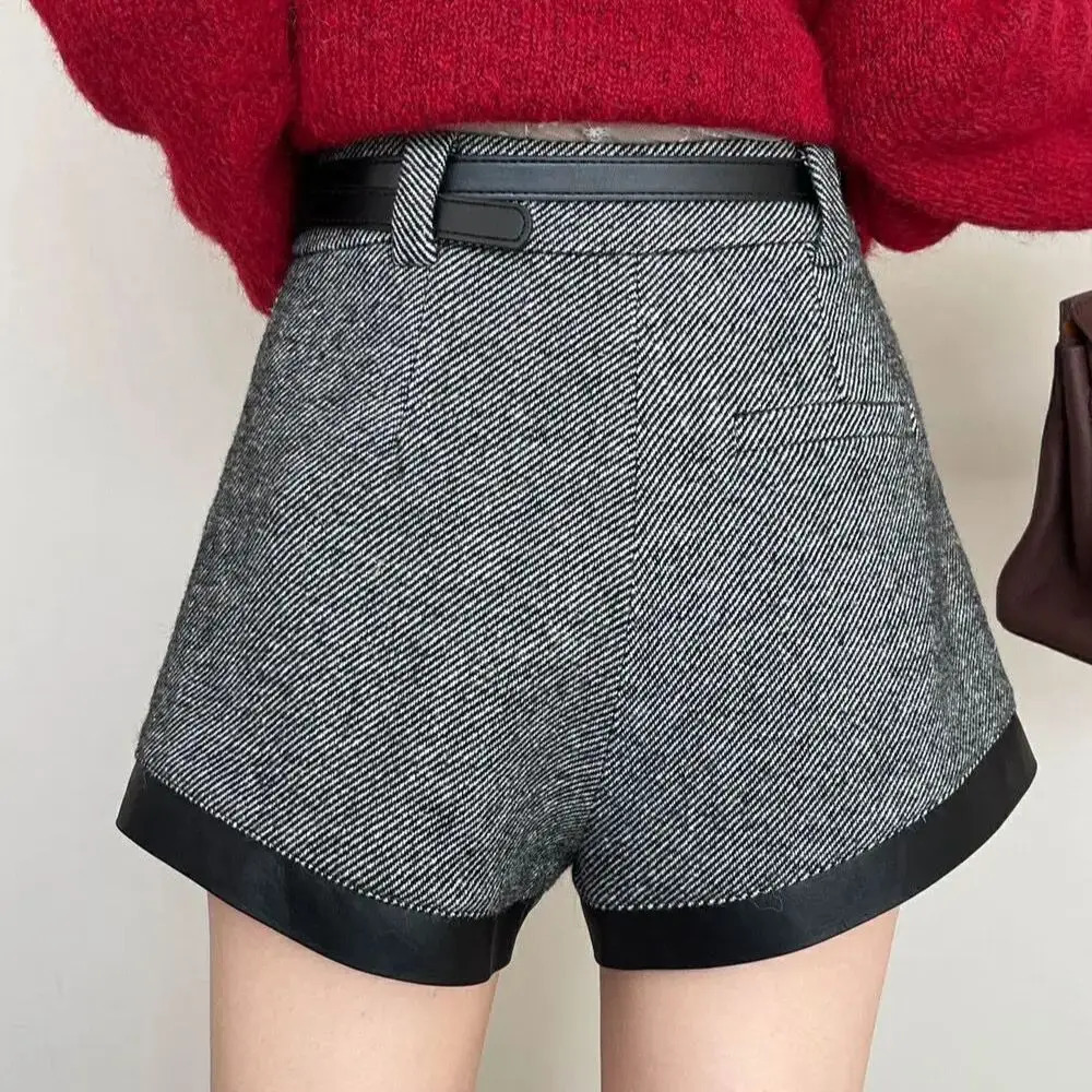 Korea Woolen Splicing Leather Short Autumn Winter HighWaisted Slimming Temperament Niche Shorts 250213