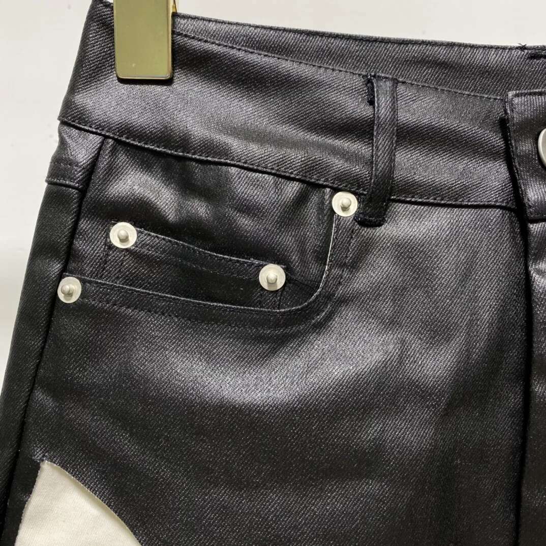 22Ss Owen Seak Women Casual Oil Wax Canvas Summer Gothic High Street Wear Trumpet Mermaid Black Short