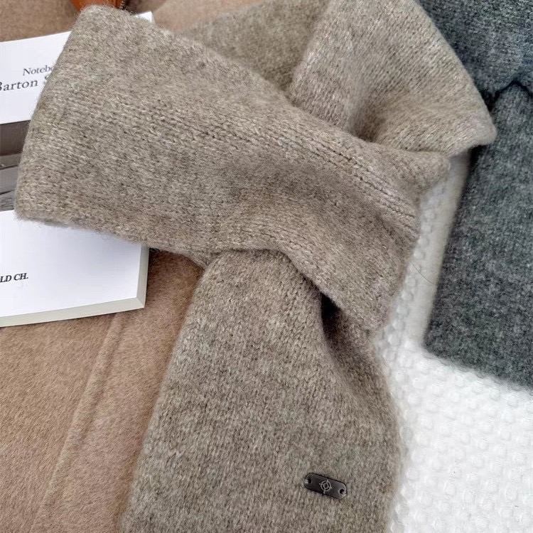 T142 Wool-containing simple knitted small scarf for women in autumn and winter, Korean version for age reduction, versatile solid color warm cross woo