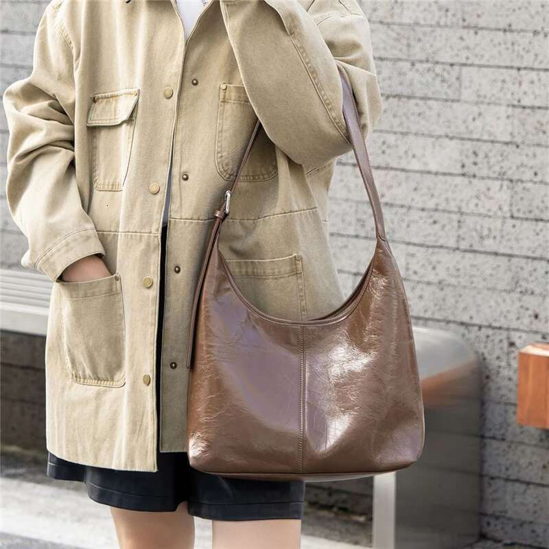 Toptrends Oil Wax Cow Genuine Leather Large Hobo Shoulder Bags For Women 2025 Designer Commuter Crossbody Ladies Handbags