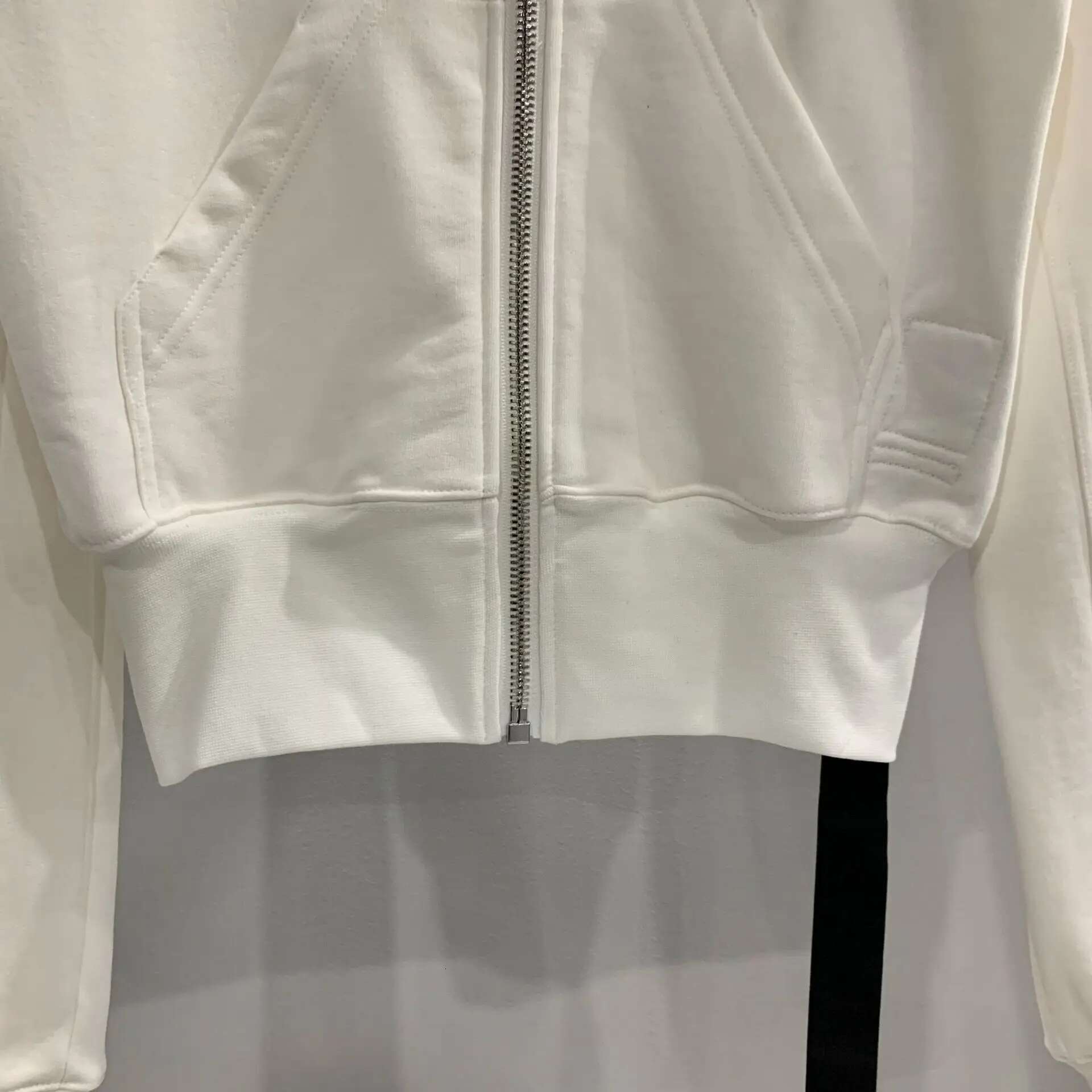 2025 R0 Dark Drawstring Hoodie Decorative Perforated Hooded Short Autumn Black Sweater Coat