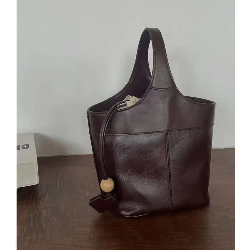 2025 Crossbody Bucket High-Grade Leather Women'ssimple Shoulder Bag Women's Small Handbag