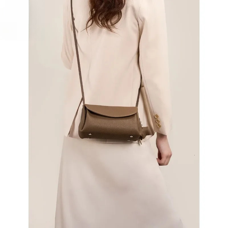 Women's Genuine Shoulder Bags Fashion Crossbody Soft Cowhide Leather Small Messenger Lady Handbag Elephant Deco