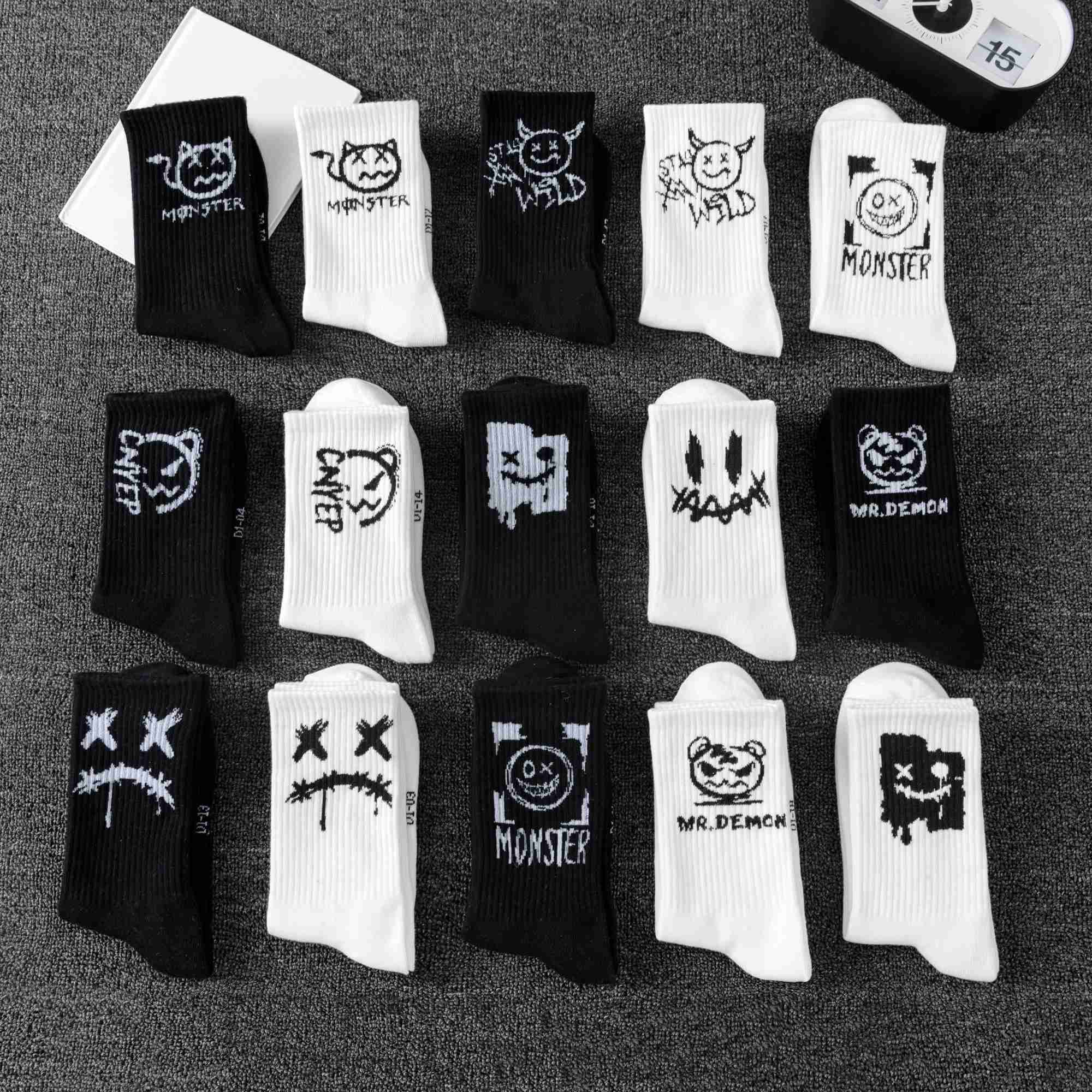 Random multiple pairs of mens crew socks graffiti ghost face unique street trend moisture wicking W250217