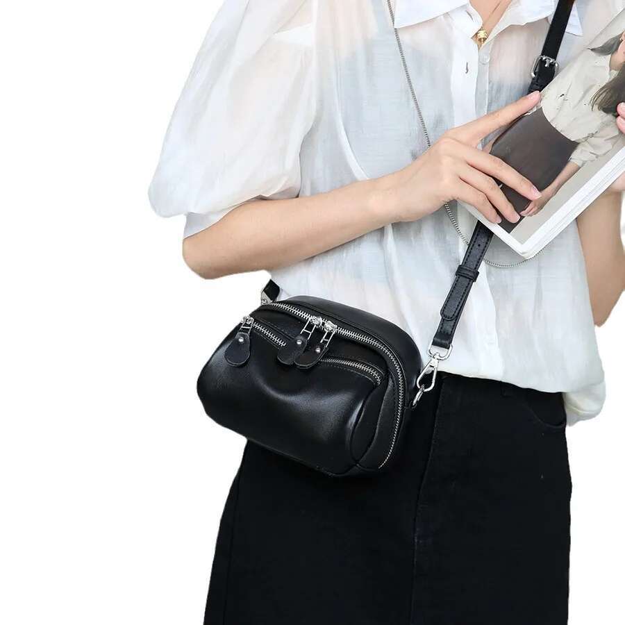 Leather Small Women 2024 New Retro Niche Design Cowhide Women's High-Grade Soft Leather Crossbody Bag