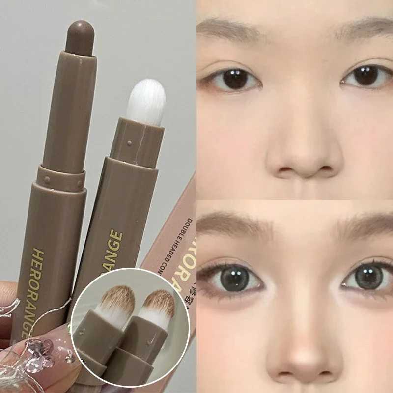Double-ended Dual-purpose High-light Trimming Stick with Brush Natural Three-dimensional Nose Bridge Shadow Contouring StickW250217