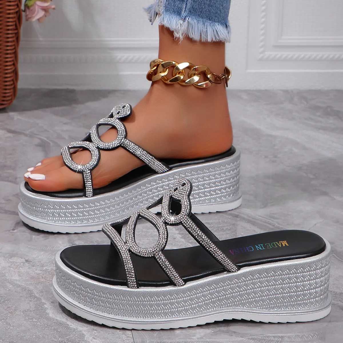Fashion Snake Shaped Rhies Women Slippers Casual Summer Shoes Thick Bottom Wedges Sandals Woman High Heeled Outdoor Slides