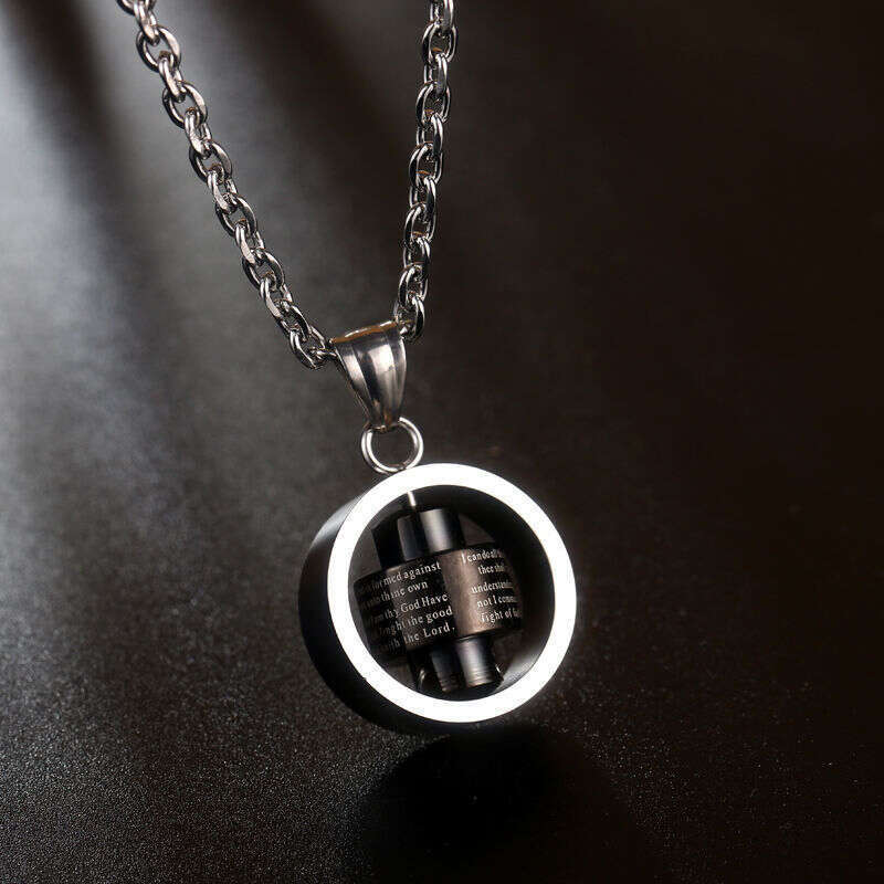 Rotating Necklace, Trendy, Small and Popular Design, Hip Hop Titanium Steel Cross, Fading Trendy Pendant, Men's Decoration, Versatile Jewelry