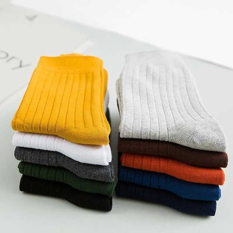 Autumn Winter Pure Color Mens Socks Cotton Warm Black and White Happy Socks Male Gifts for Men EUR 39-44 387 W250217