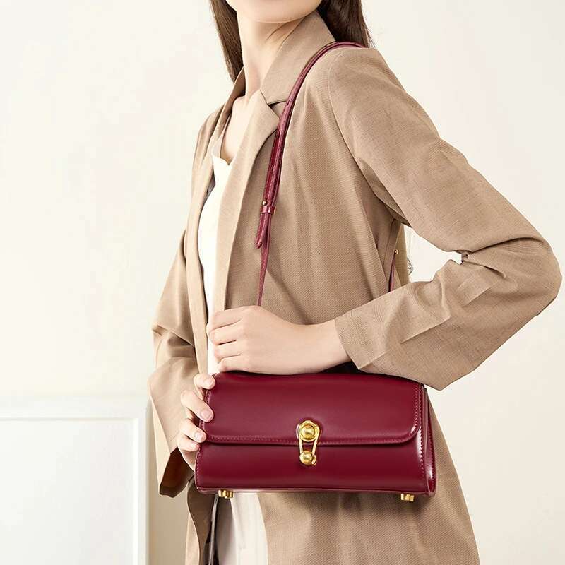 2025 New Spring Women Shoulder Retro Classic Crossbody Bags Fashion Design Underarm Bag