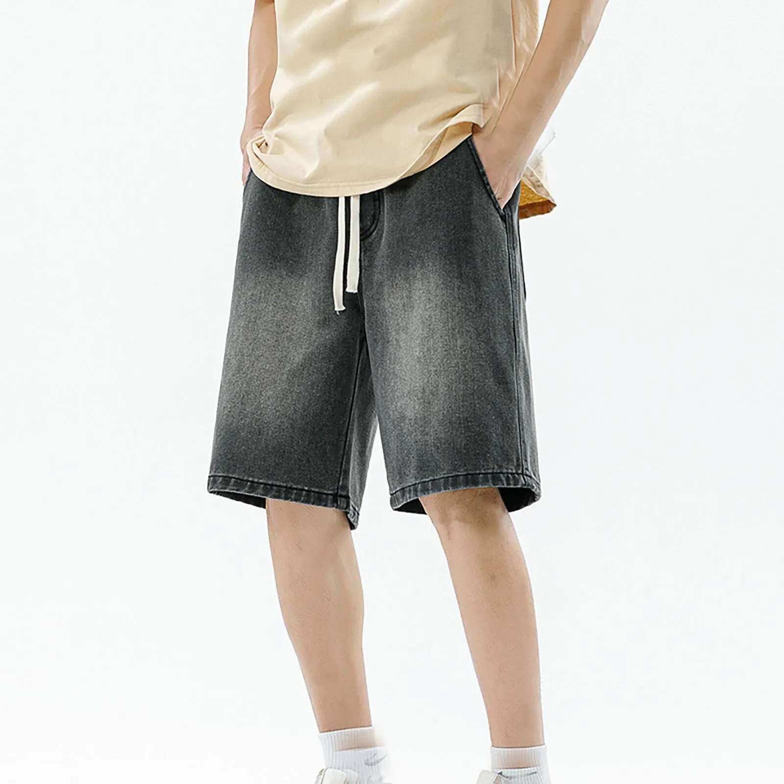 Men's Designer Shorts With Drawstring Waistband Loose Fit Paired With American Retro Street Washed Jeans For Outdoor Casual Running And High-qual
