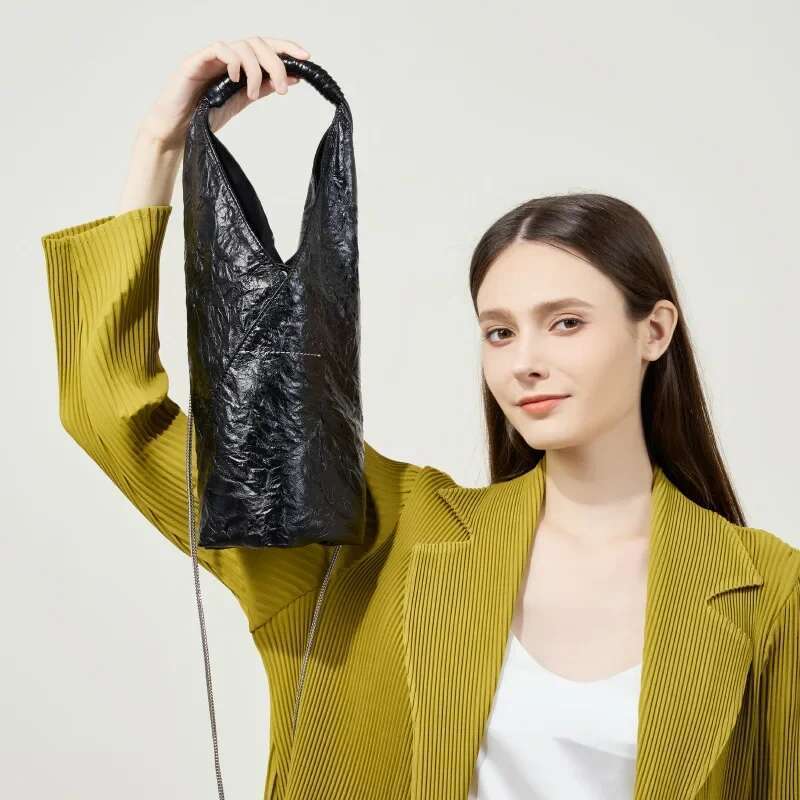 High Quality 2025 New Spring Niche Design Genuine Leather First Layer Cowhide Women's Commuter Shoulder Bag 2757