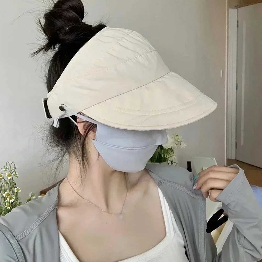 Outdoor summer wide Brim Sunhat womens sun hat foldable and adjustable beach bucket hat UV protection cover fishermans ponytail hat W250217