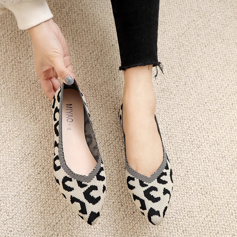 Women Leopard Mesh Casual Shoes Autumn Pointed Hollow Flying Weaving Comfort Light Soft Breathable Knit Flats Zapatos De Mujer 250214