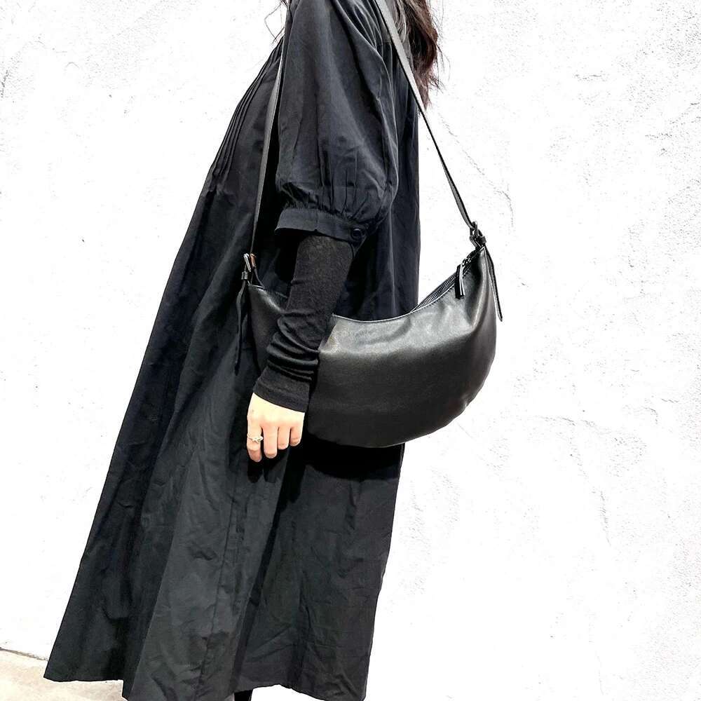 Fashionable Handmade Genuine Leather Women's Crossbody Shoulder First Layer Cowhide Underarm Wrist Bag