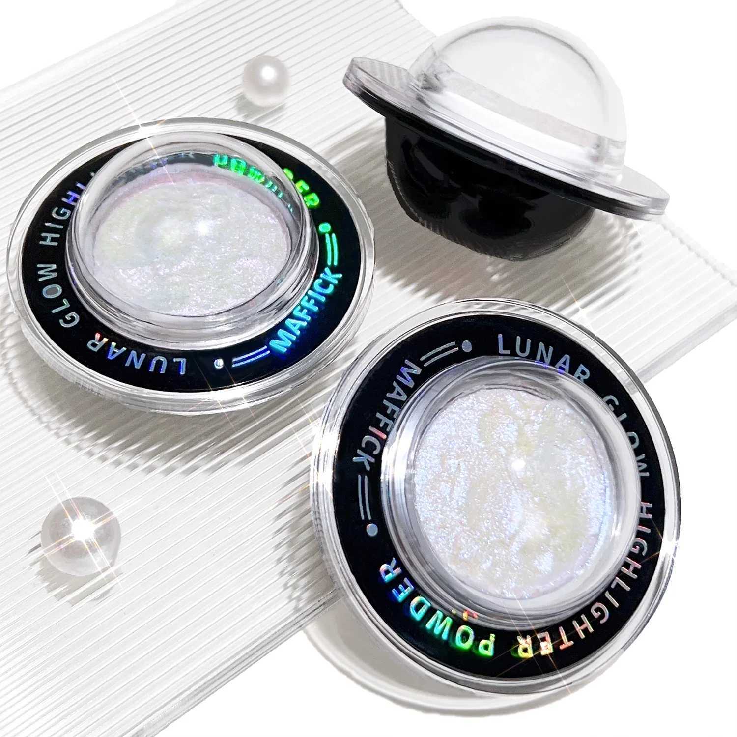 Three-color Planet Highlighter Bursting With Pearl-like Shimmer Waterproof Natural Everyday Highlighter EyeshadowXJ250217