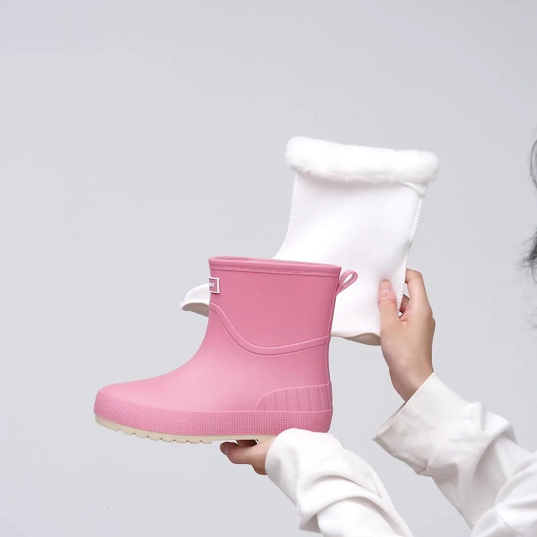 Autumn Women Ankle Rubber Boots Tough Non-slip PVC Rain Boots Car Washers Work Shoes Female Outside Slip-on Water Shoes 250213