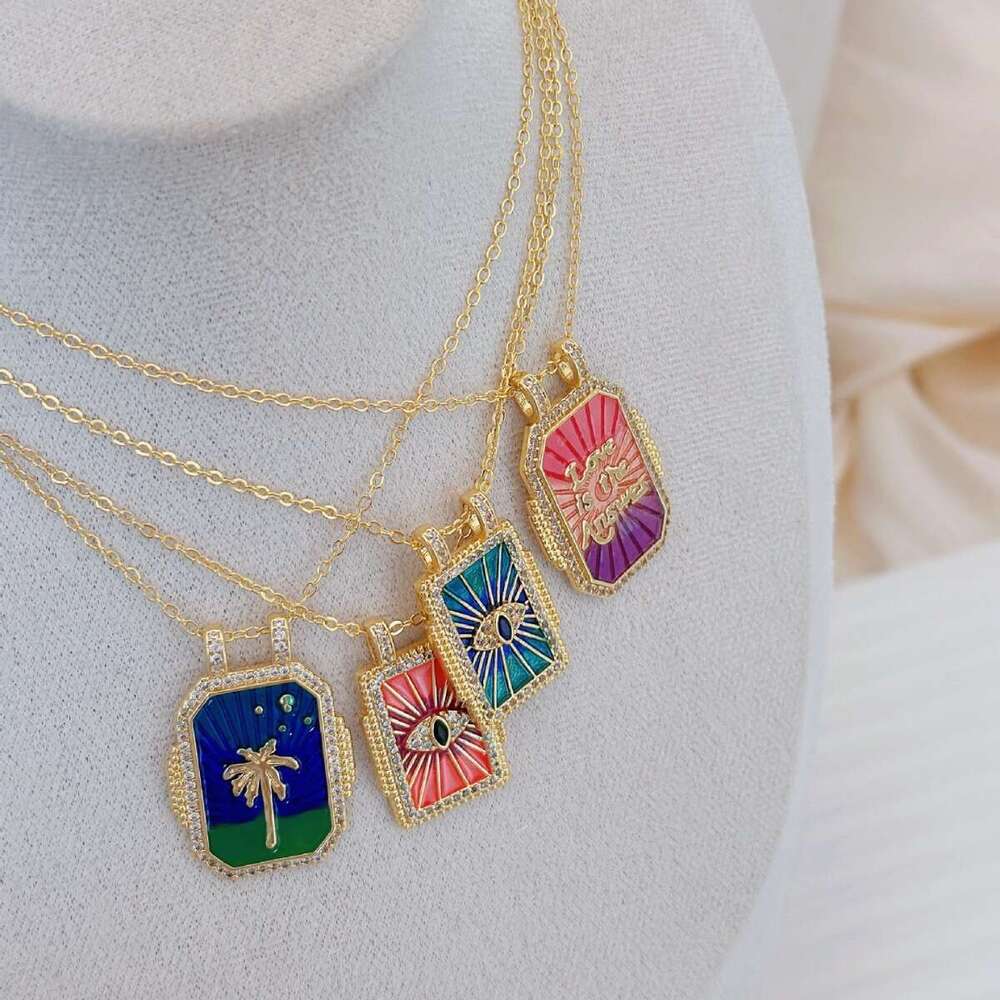 Literary Devil's Eye Dia Set Tarot Pendant Necklace Suitable for Women's Daily Wear