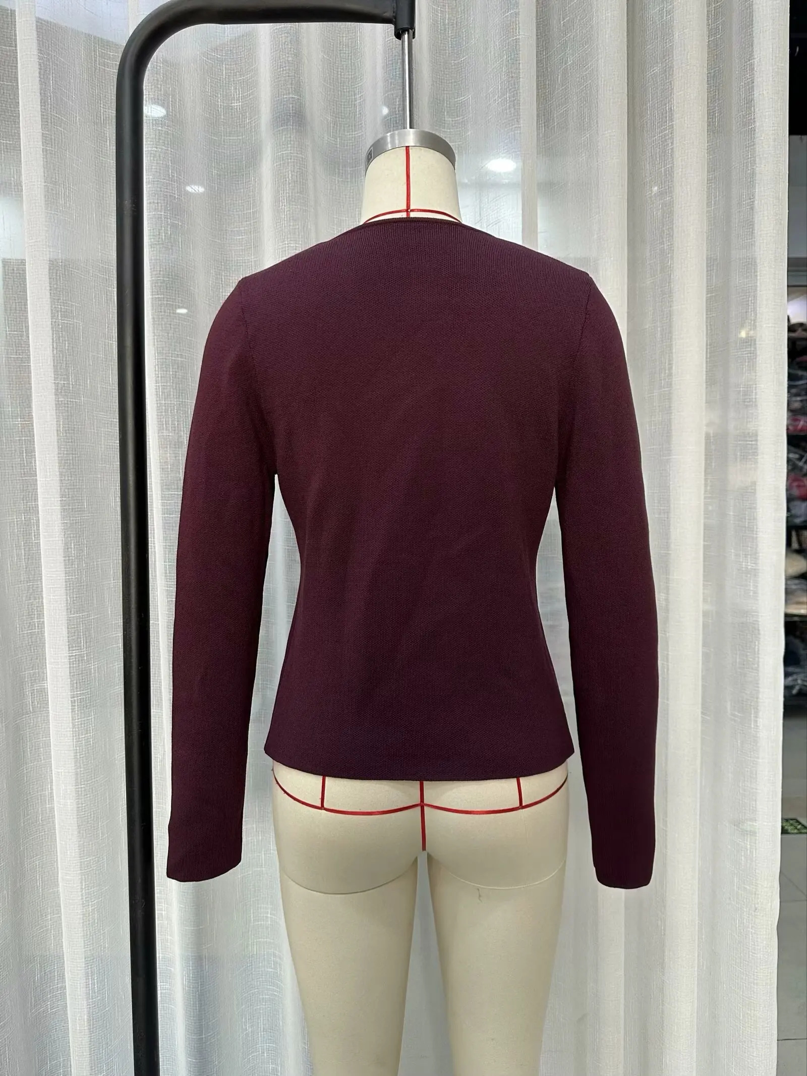 European and American style winter fashion Vneck slim fit knitted cardigan womens sweater jacket 250211