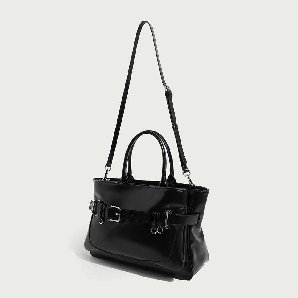 Bag 2025 Year's New Large Capacity Versatile Casual Single Shoulder Underarm Niche Commuter Fashion Bag