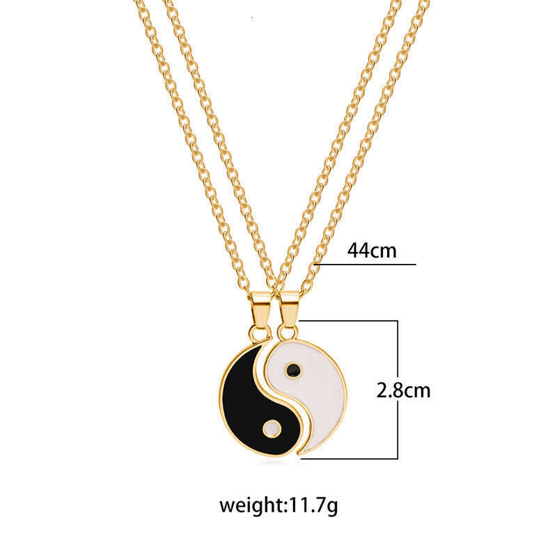 Film teion peripheral drip oil splicing necklace with Tai Chi pattern, trendy brand, fashionable and minimalist couple alloy pendant