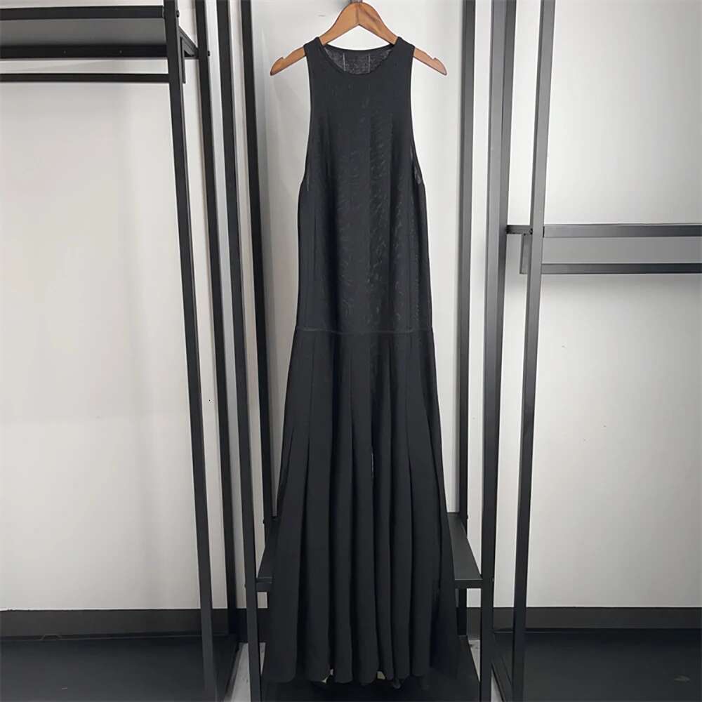 Round Neck Sleeveless Cotton Blend Women's Y2k Fashion Elegant Temperament Slim Pleated Knit Long Dress 2025 Summer New