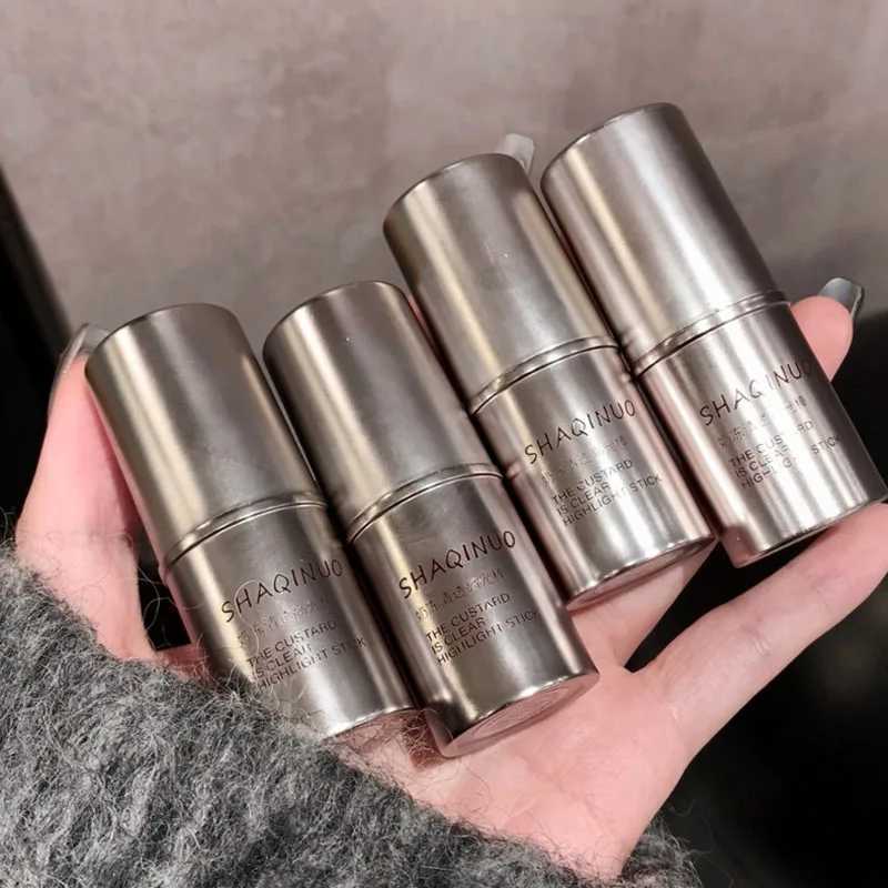Moisturizing Shiny Highlighter Stick Natural Water Light Shimmer Cream Brighten Lying Silkworm Face Contour Body IlluminatorXJ250217