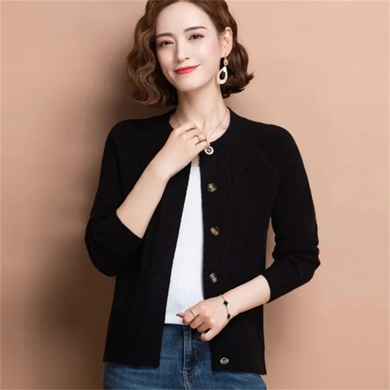 Women Knitted Cardigan Sweater Jacket Spring Autumn Middle Aged Mother Elegant Female Coat Loose Casual Ladies Tops 250213