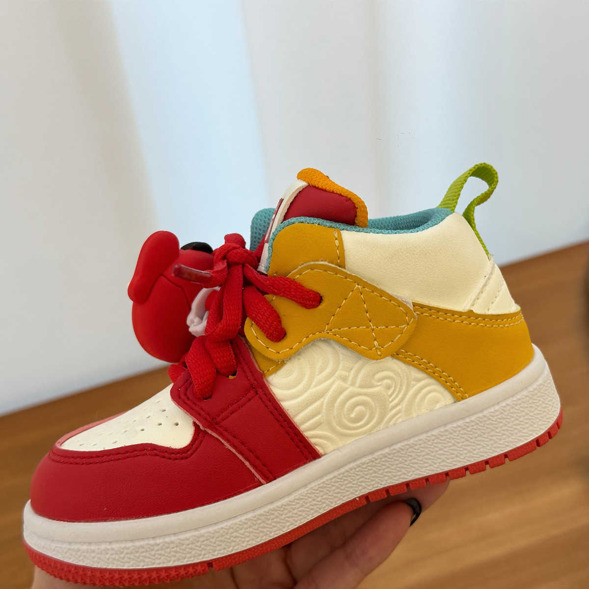 Sneakers Childrens high top board shoes for boys and girls mandarin duck shoes for children aged 1-3 soft soled baby walking shoes autumn sports shoes