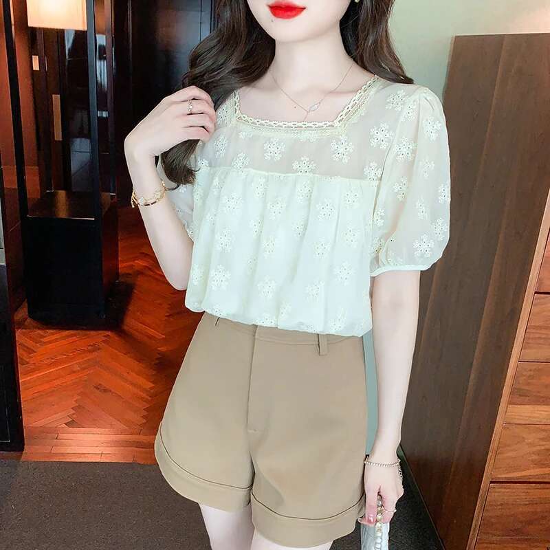 Summer Solid Color Chiffon Blouse Women Sweet Loose Square Neck Puff Short Sleeve Tops Casual Hooked Wer Hollow Apricot Shirt