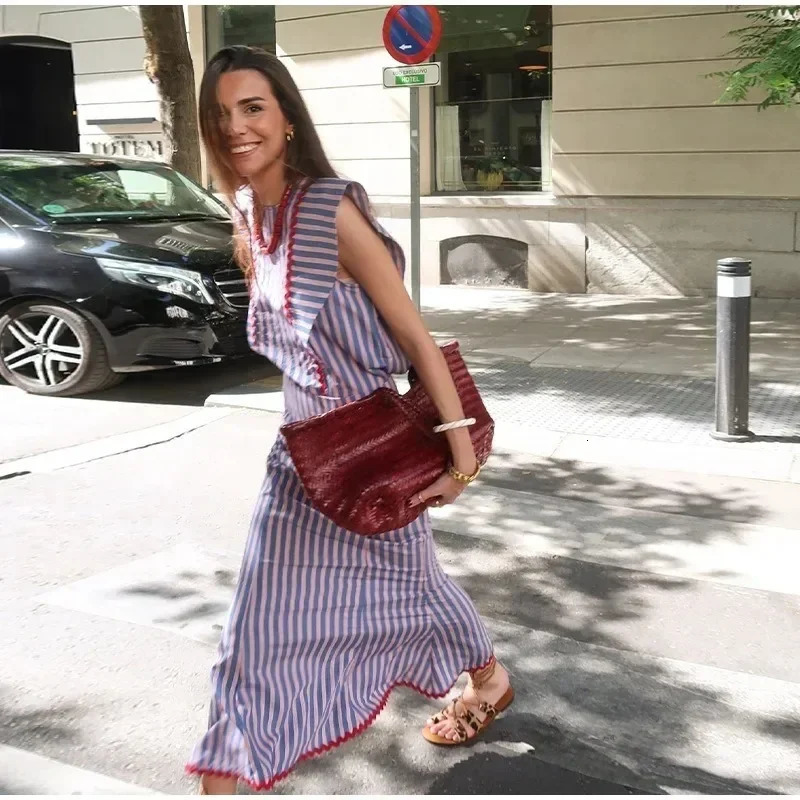 Womens Stripe Printed Flying Sleeves Top Set O-neck Sleeveless Ruffle Hem Skirt Suits 2024 Summer Lady Vacation Outfits 250120