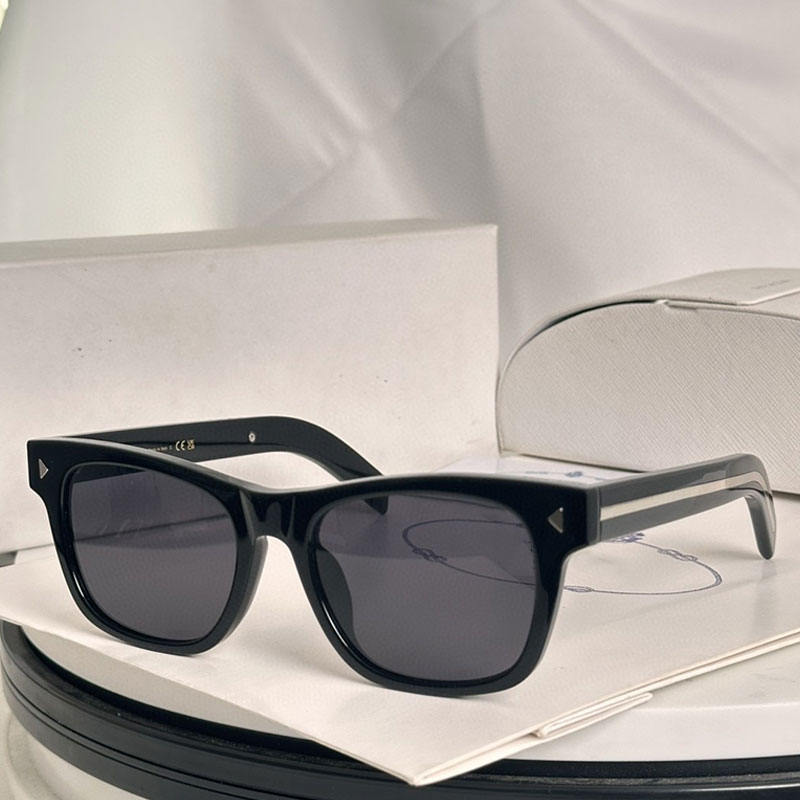 25ss Mens New Black Acetate Sunglasses with Iconic Metal Plaque SPRA17 Square Frame Unique Metal Strip Gold Legs Fashionable Wearing and Trendy Sunglasses