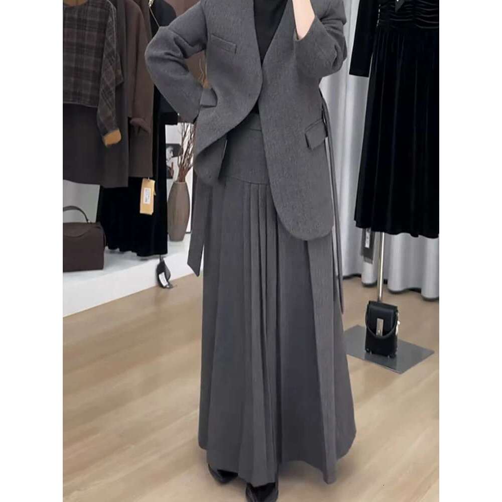 Office Lady Woolen Two-Piece Set Women's V-Neck Single Button Blazer With Casual Pleated Skirts 2025 Autumn New