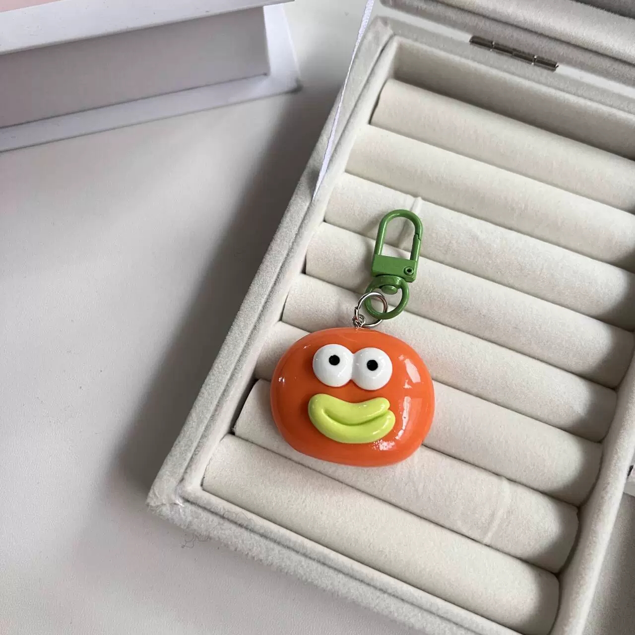 Geometric Big Mouth Keychain Cute Car Pendant Resin Doll Student Couple Backpack Bag Hanging Accessories