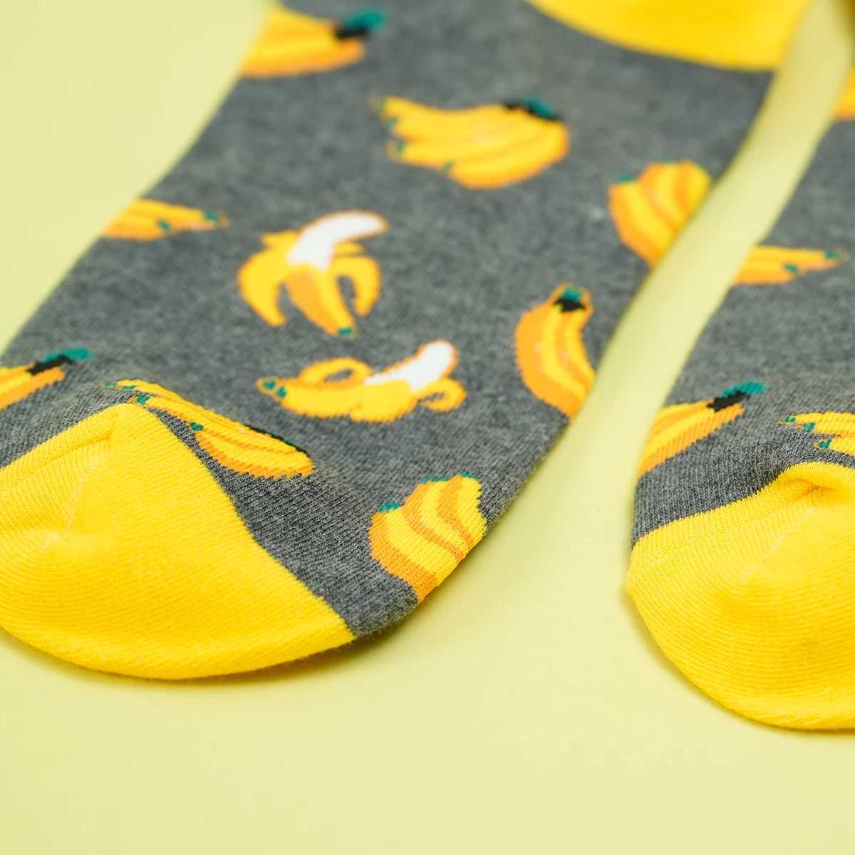 Pair Unisex Fashionable Creative Full Banana Print Breathable Middle Tube Socks For Daily Suit In All Seasons W250217