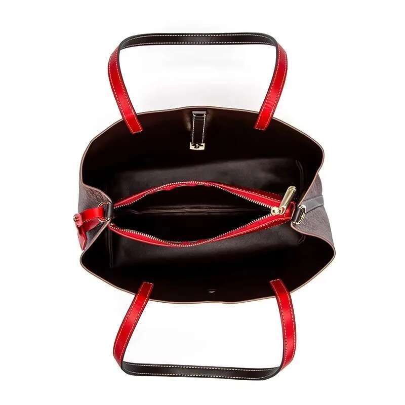 Women Travel Classic Retro 2025 New Niche Design Shoulder Bag For With Cartoon Bear Print Large Capacity