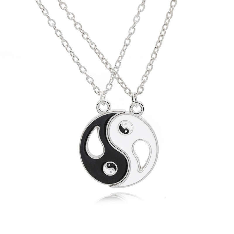Film teion peripheral drip oil splicing necklace with Tai Chi pattern, trendy brand, fashionable and minimalist couple alloy pendant