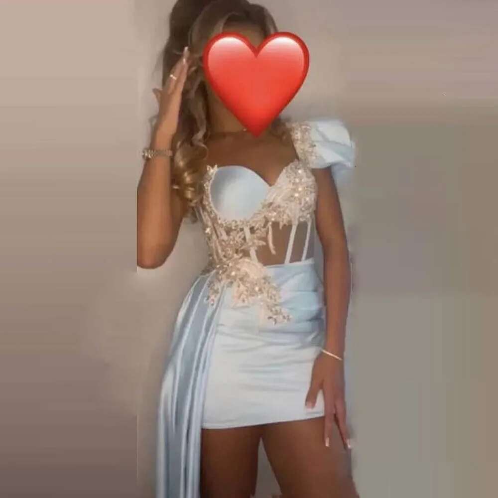 Shoulder One Tail Dresses Cap Sleeves Appliques Exposed Boning Mini Prom Dress With Side Train Sexy Girls Birthday Gown