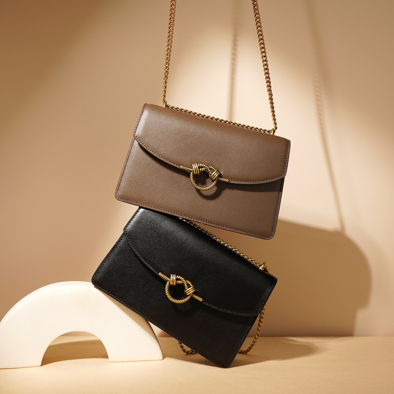 Bag New Classic Leather Small Square 2025 Early Spring Simple Commuting Versatile Single Shoulder Crossbody Chain Bag