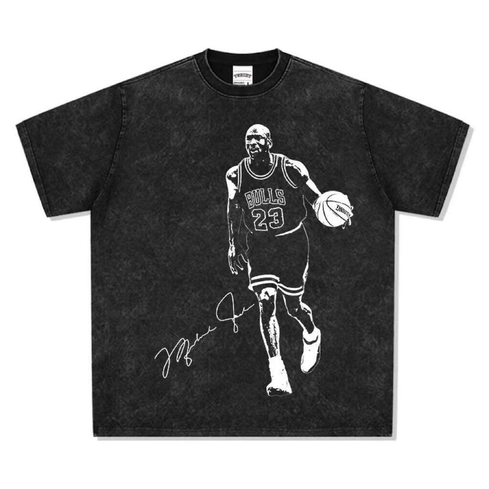 Minimally printed short sleeved washed T-shirt, trendy for both men and women