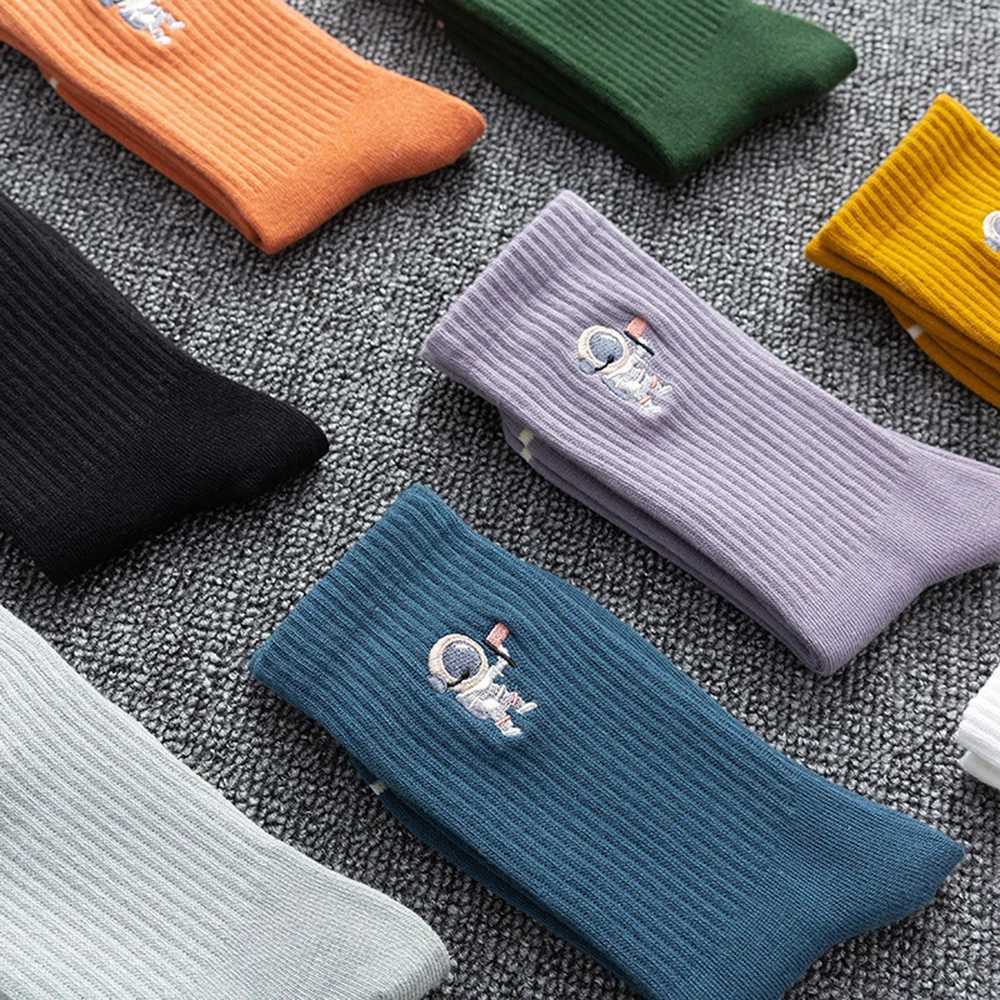 Fashion Women Men Embroidered Astronaut Couple Cotton Crew Socks Solid Colors Long Unisex Sport Mid Tube Tide Socks High Quality W250217