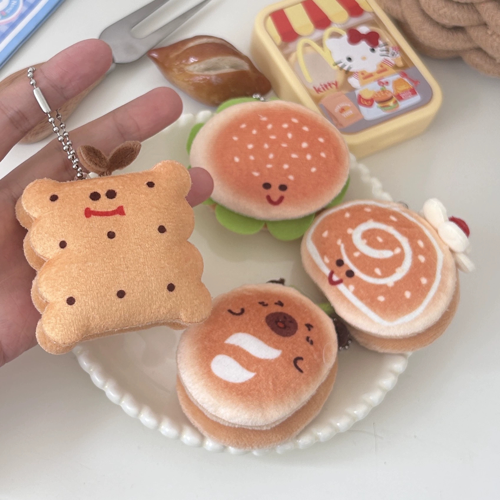 Double layered fabric food toy pendant fun and cute cartoon burger square biscuit keychain keychain backpack accessories