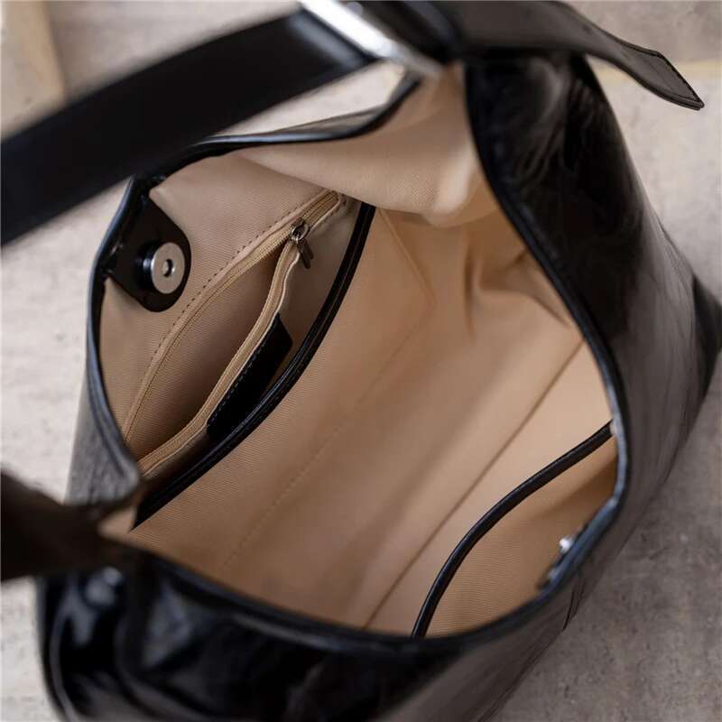 Toptrends Oil Wax Cow Genuine Leather Large Hobo Shoulder Bags For Women 2025 Designer Commuter Crossbody Ladies Handbags