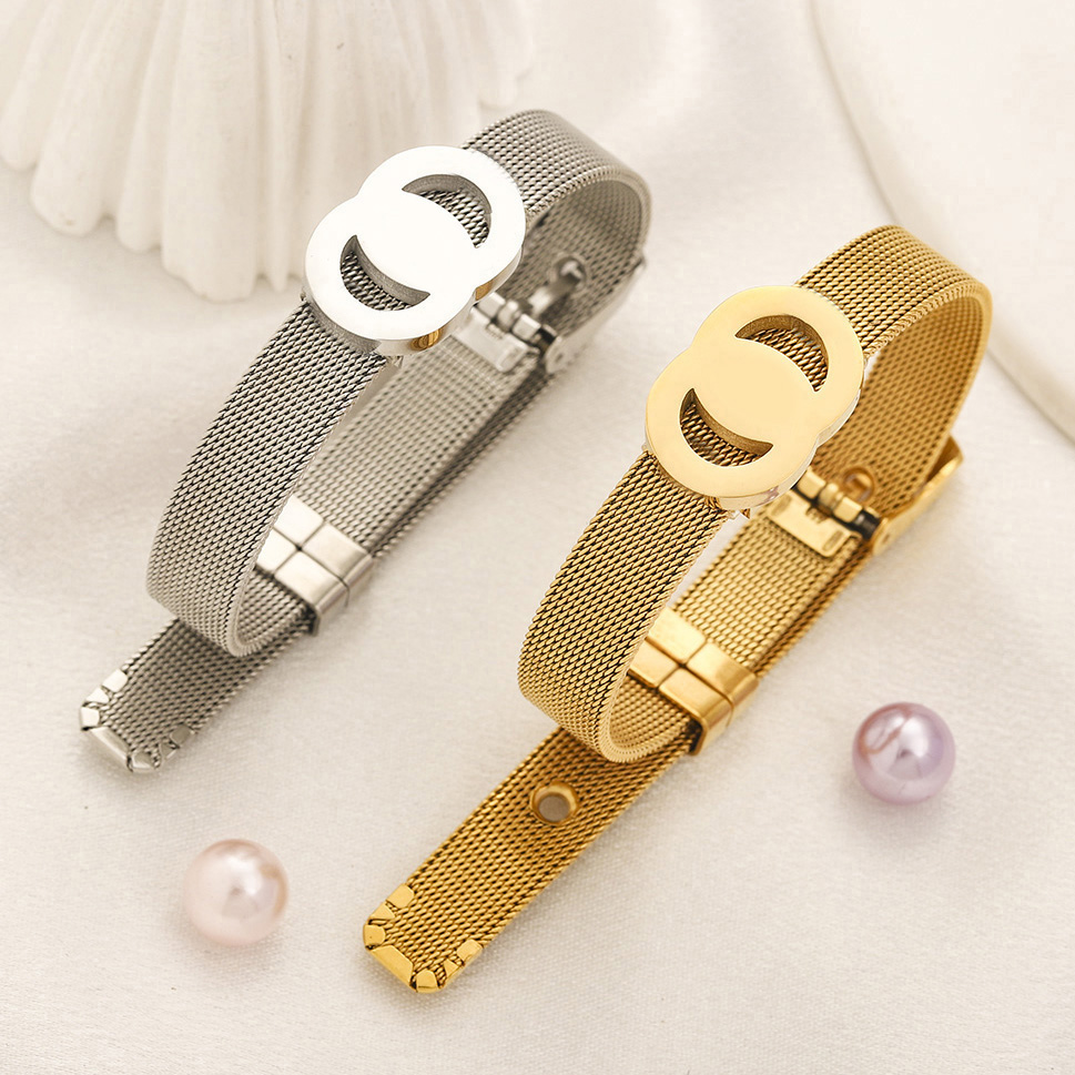 Classic Style Bracelets Bangle Bangles Gold Silver Plated Stainless Steel Crystal Pearl Lovers Gift Wristband Cuff For Famous Women Wedding Party Jewelry Gifts