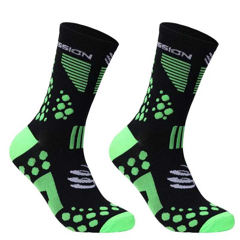 2022 Professional Brand Sport Socks Protect Feet Breathable Wicking Socks Popular Cycling Socks Compression Socks W250217